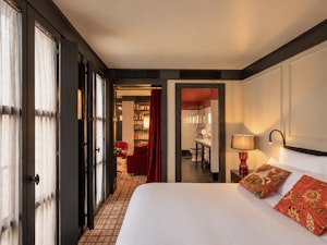 JUNIOR SUITE Bedroom