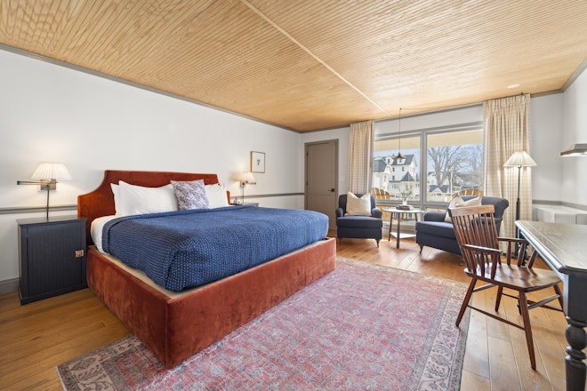 Windham View King with Balcony Accessible