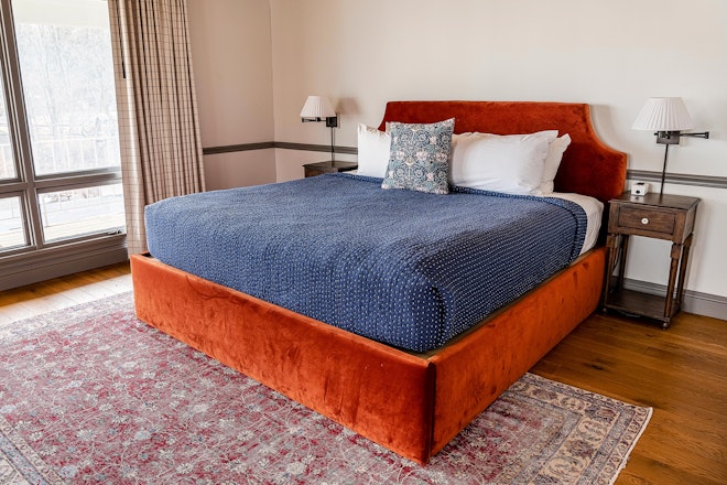 Windham View King with Balcony