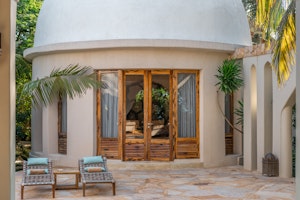 Villa Mawingu - Entrance