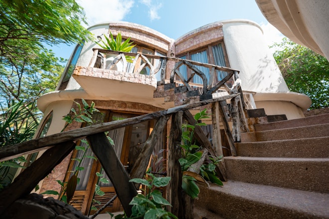 Villa Mlima - Outdoor Staircase