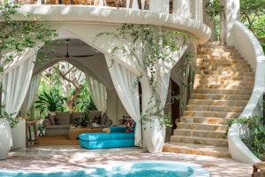 Villa Mbingu - Courtyard