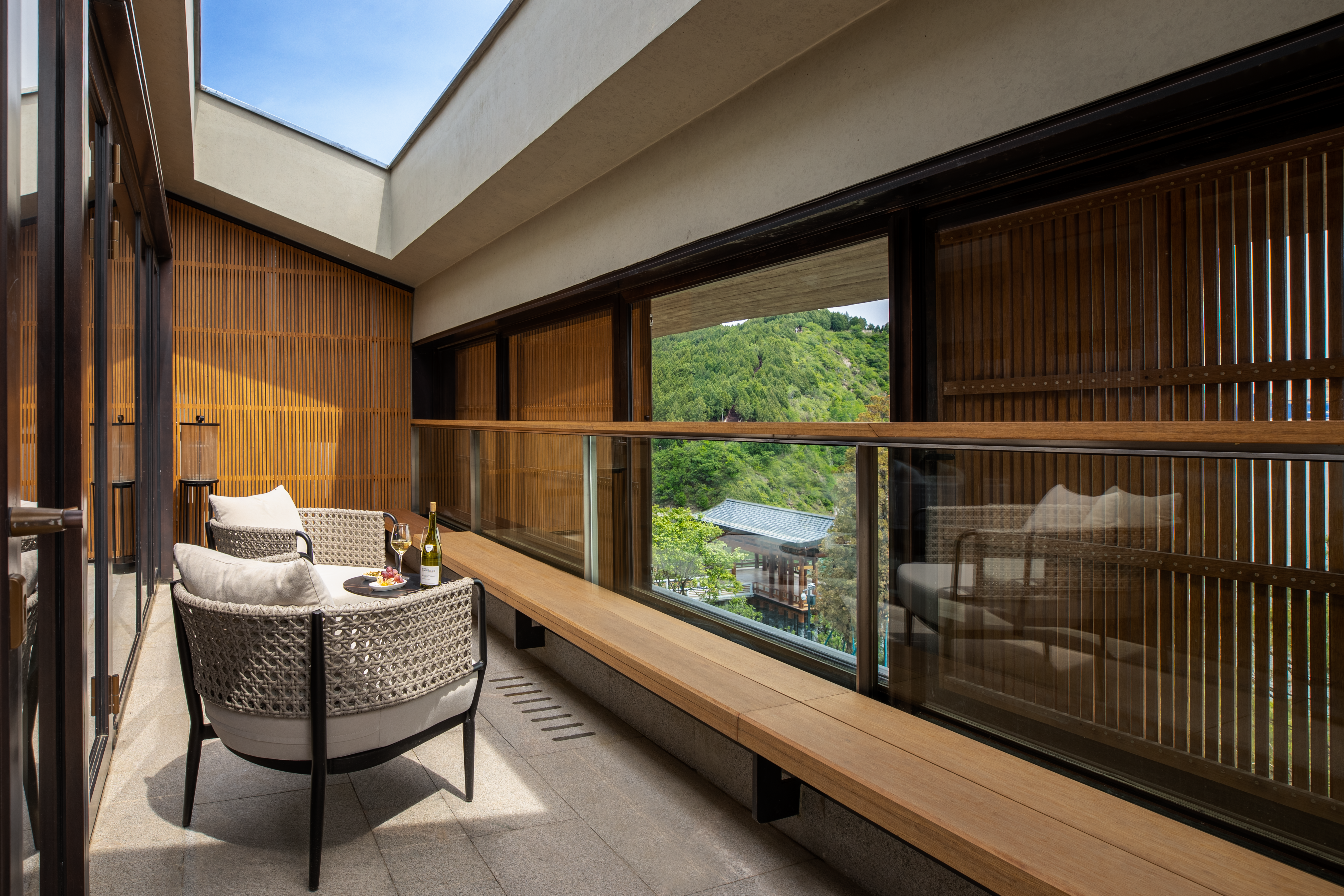 Ming Yan Super Lakeview King Room