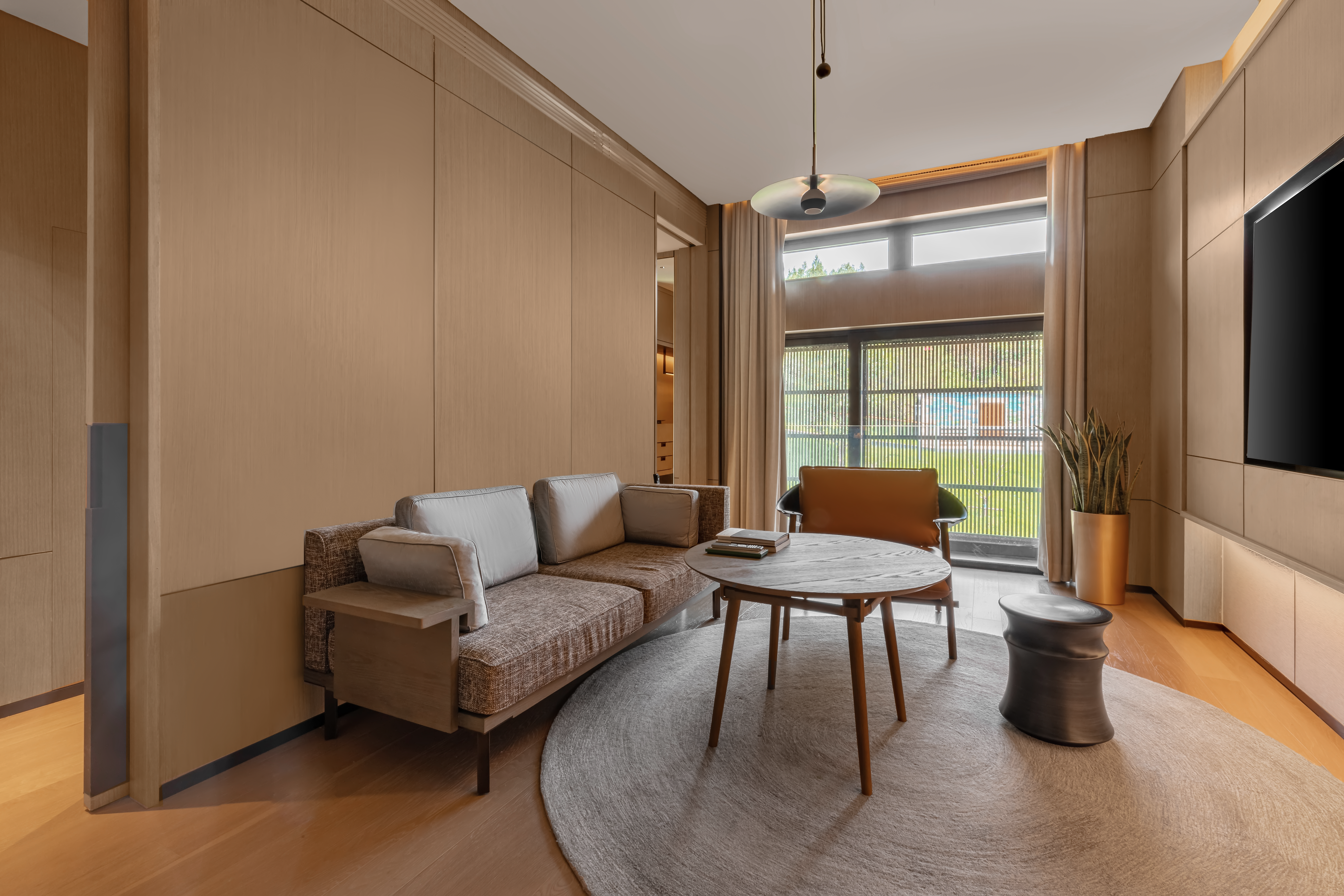 Ming Yan Viewing Suite