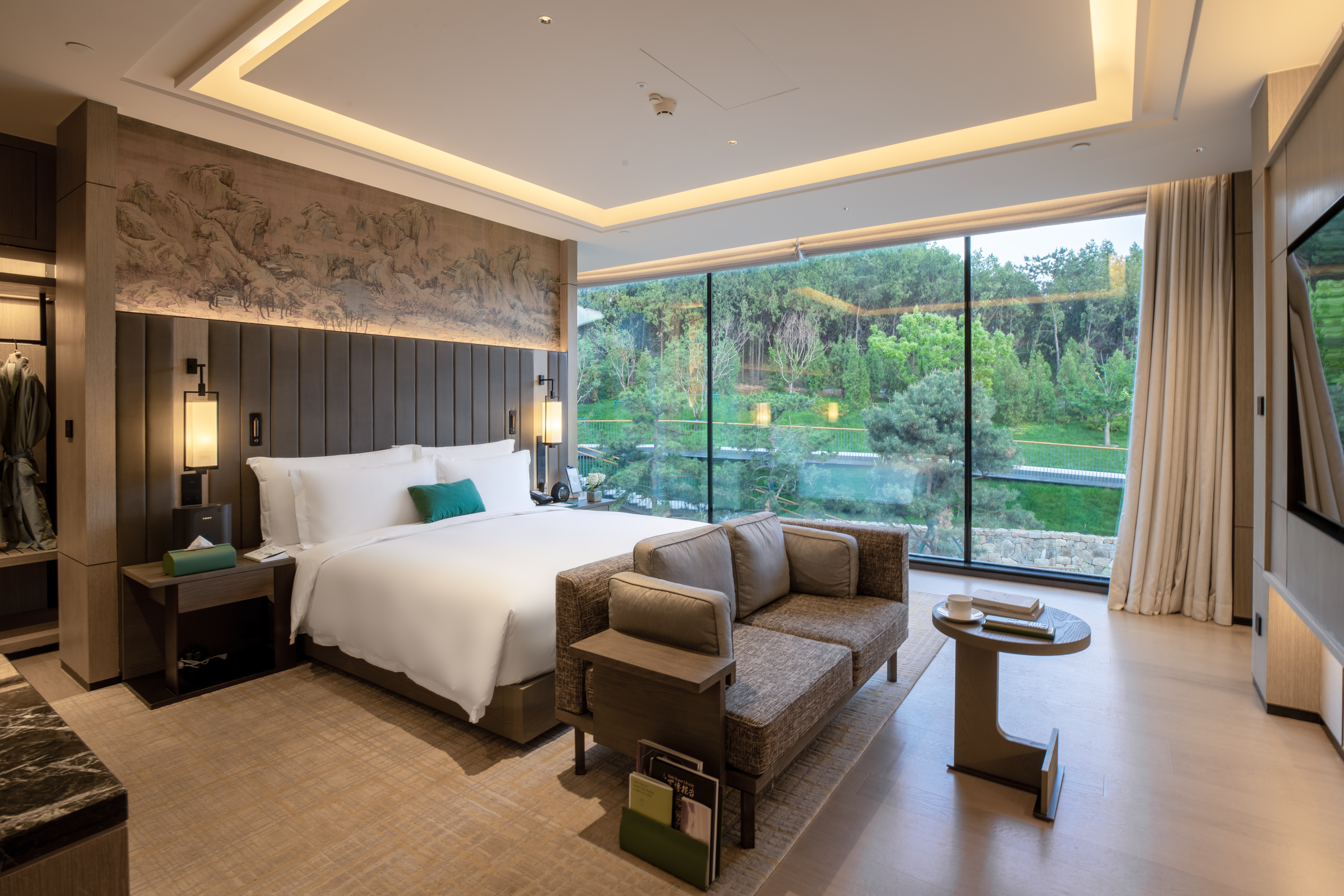 Gui Yan Viewing King Room