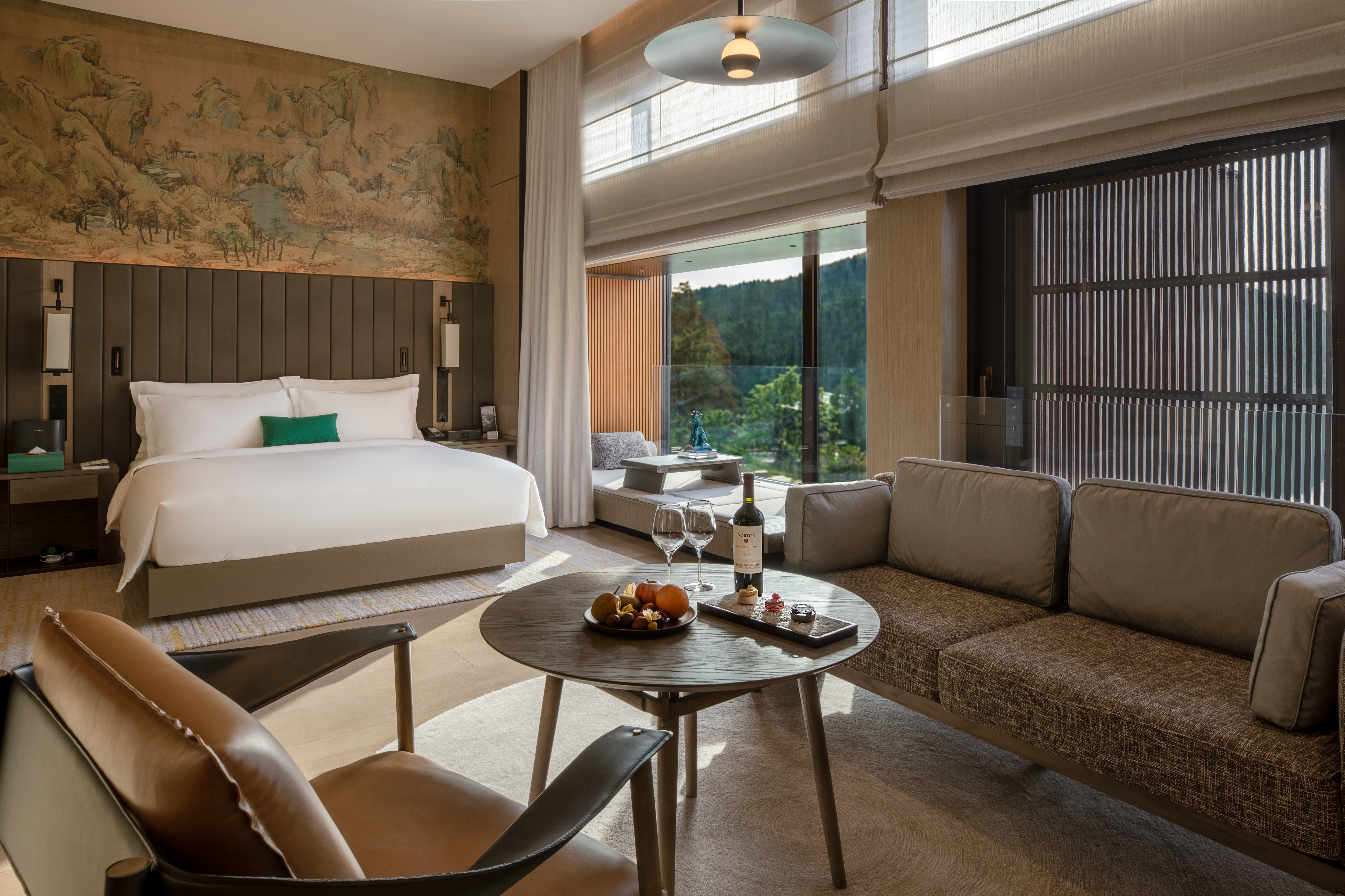 Qiyan Lake View King Room