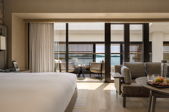 Ming Yan Super Lakeview King Room