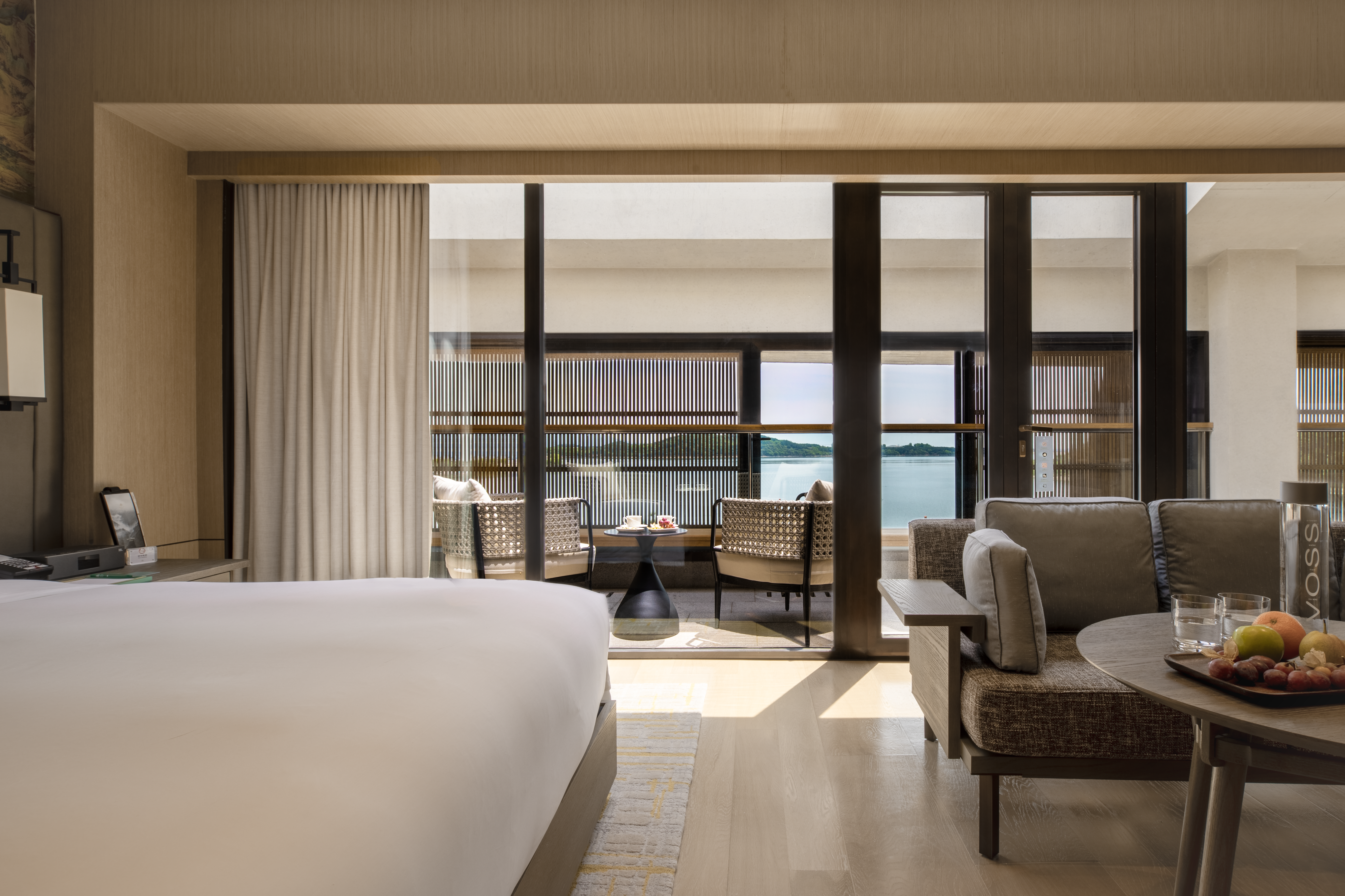 Ming Yan Super Lakeview King Room