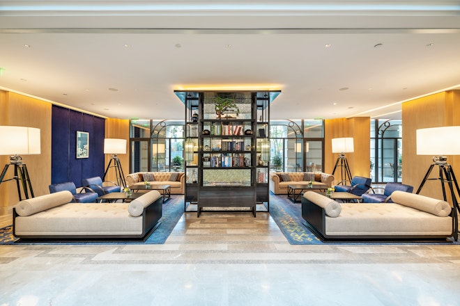 Lobby Bar