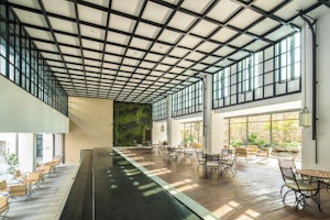YiuTeung Mansion