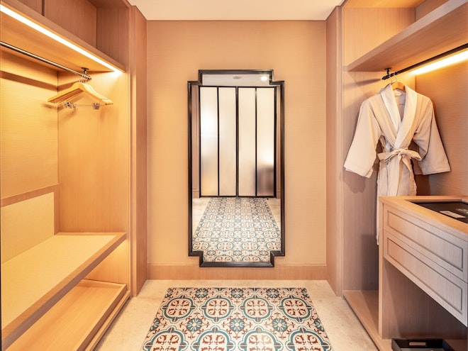 Superior King Room - Bathroom