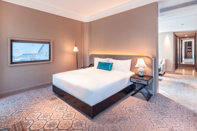 Deluxe Suite - Bedroom