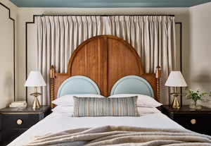 Redbud Junior Suite - Bedroom