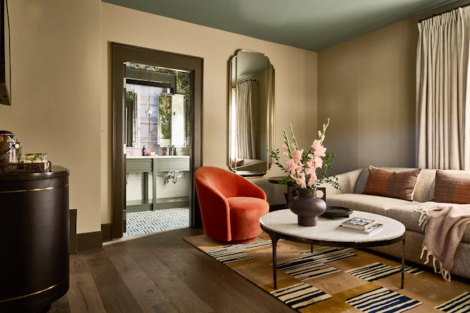 Lenora Suite - Living Area