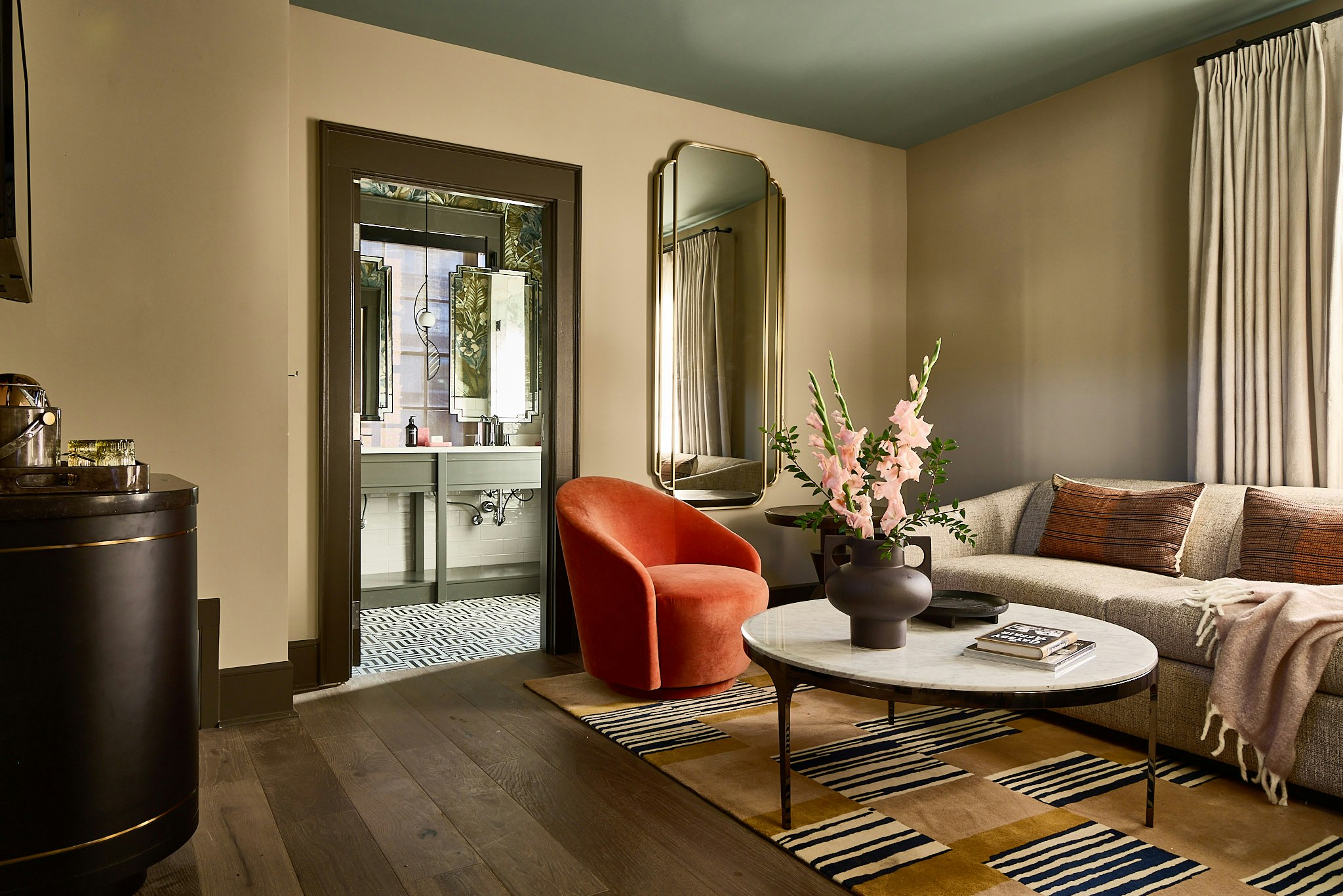 Lenora Suite - Living Area