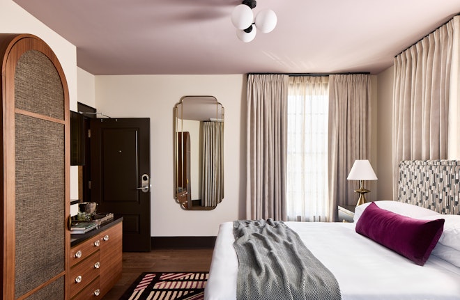 Verbena King - Bedroom