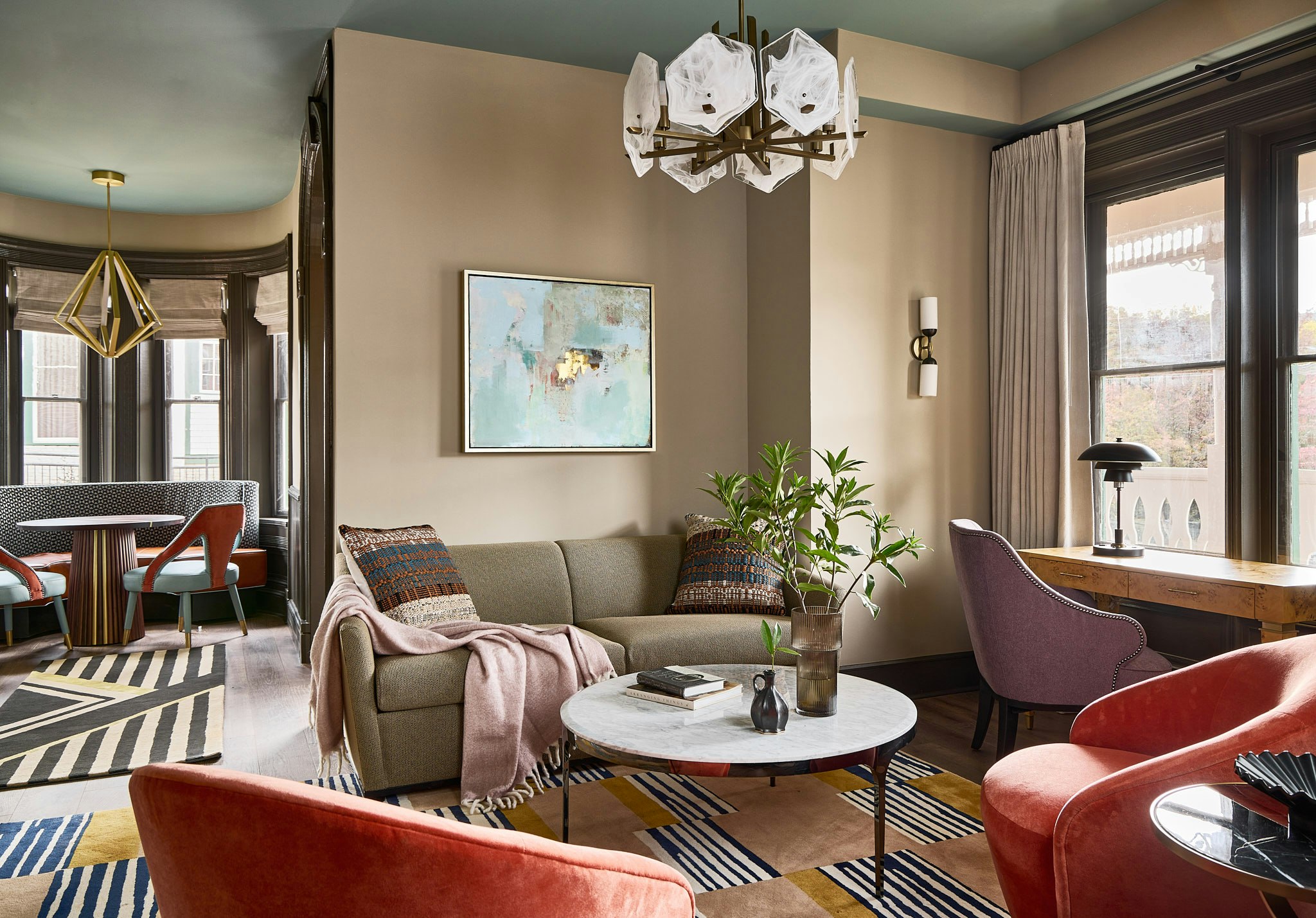 Paradise Executive Suite - Living Area