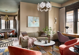 Paradise Executive Suite - Living Area