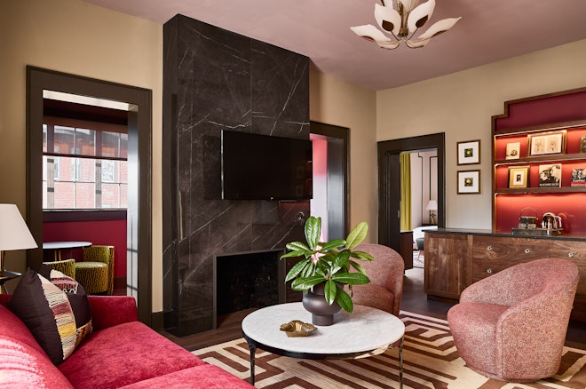 Sundrop Executive Suite - Living Area