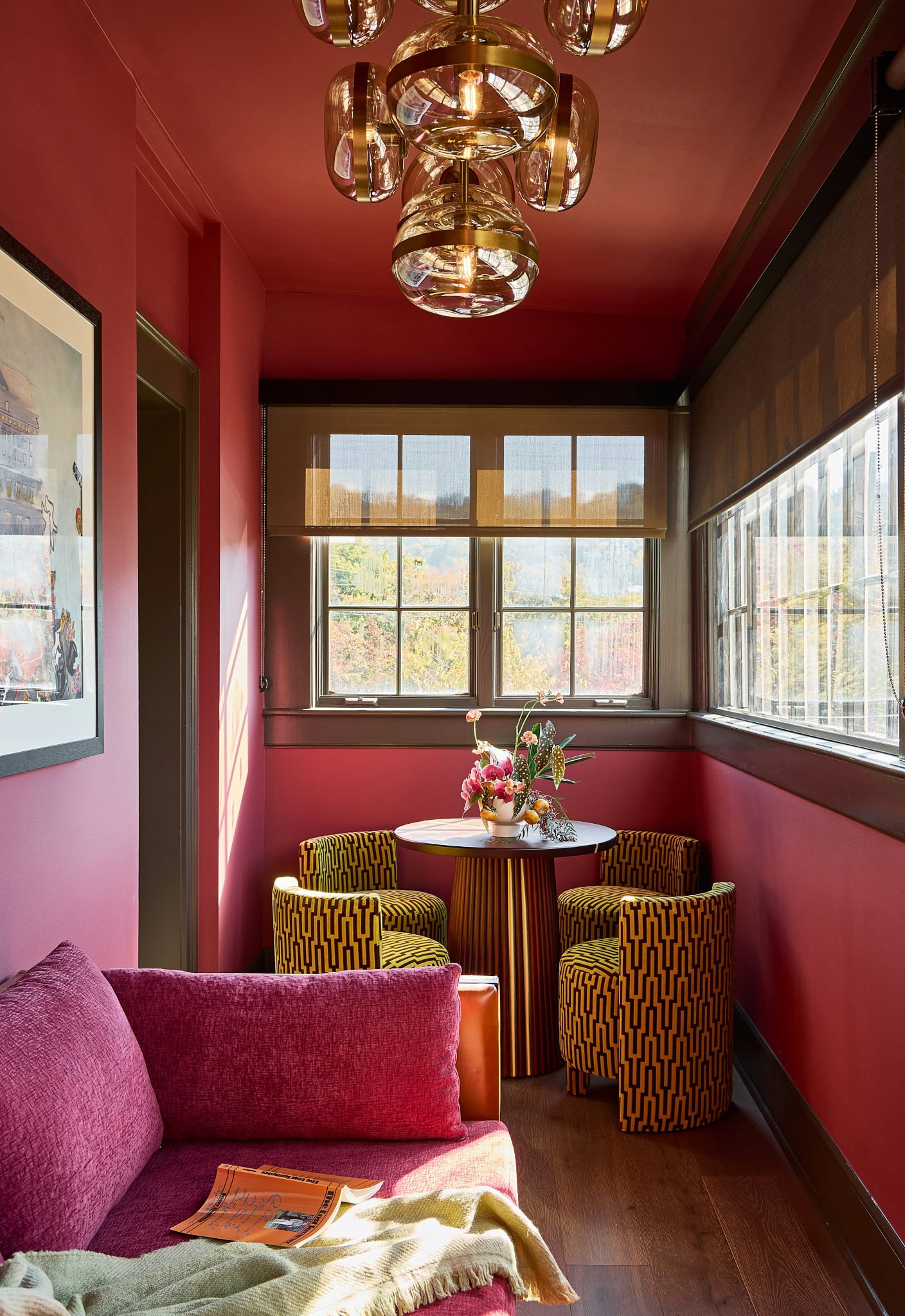 Sundrop Executive Suite - Living Area