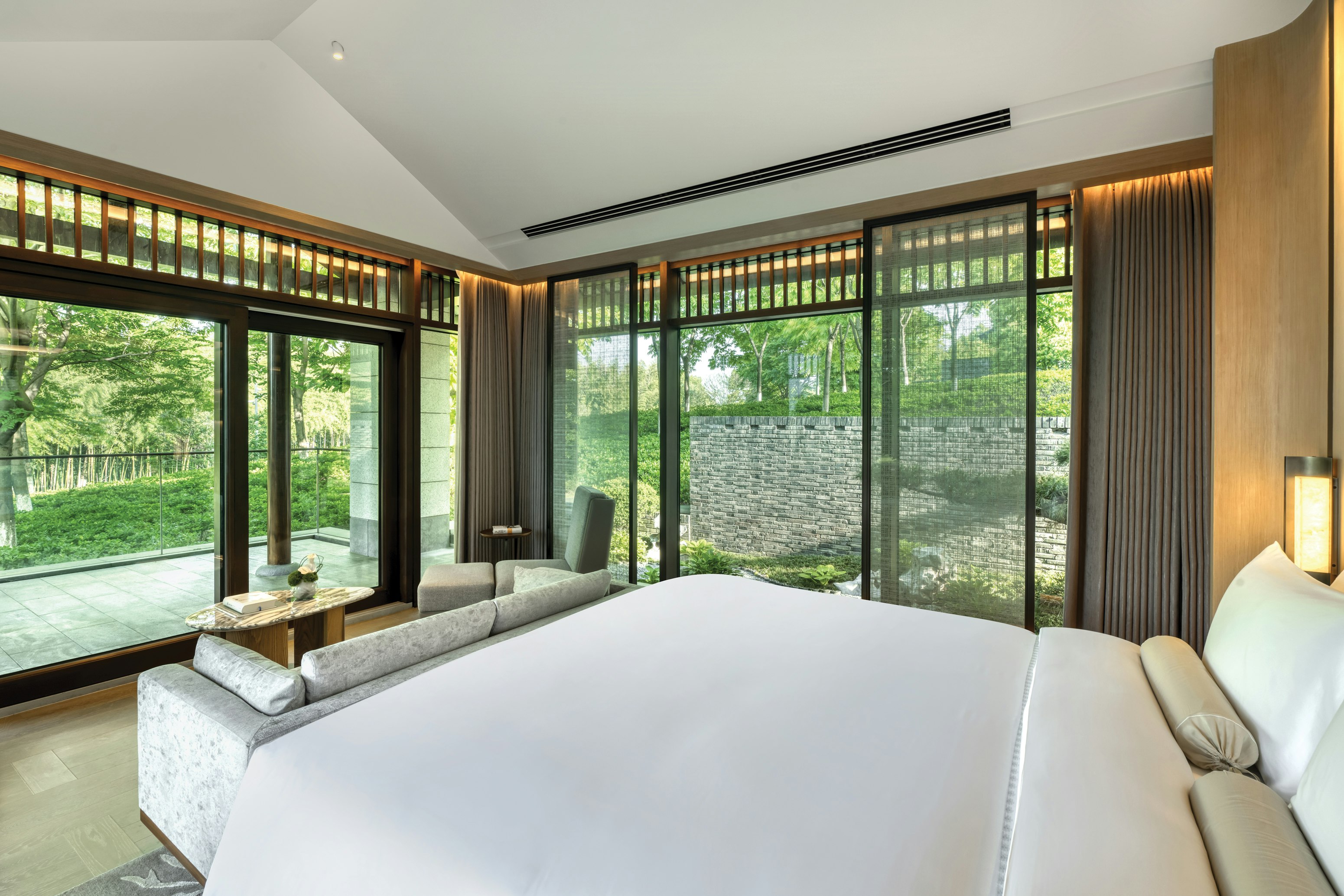 Lake View Mountain Stay Two Room Villa - Bedroom