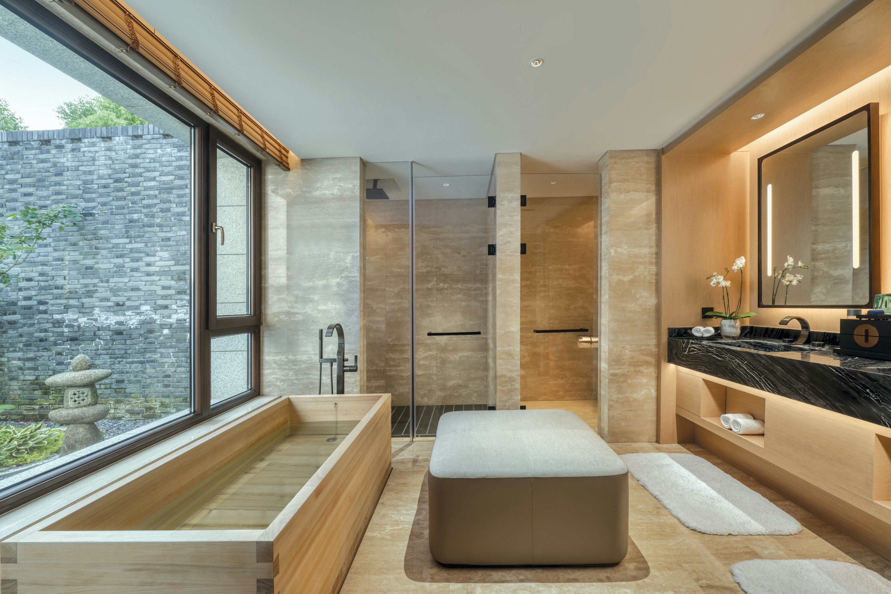 Lake View Mountain Stay One Room Villa - Bathroom