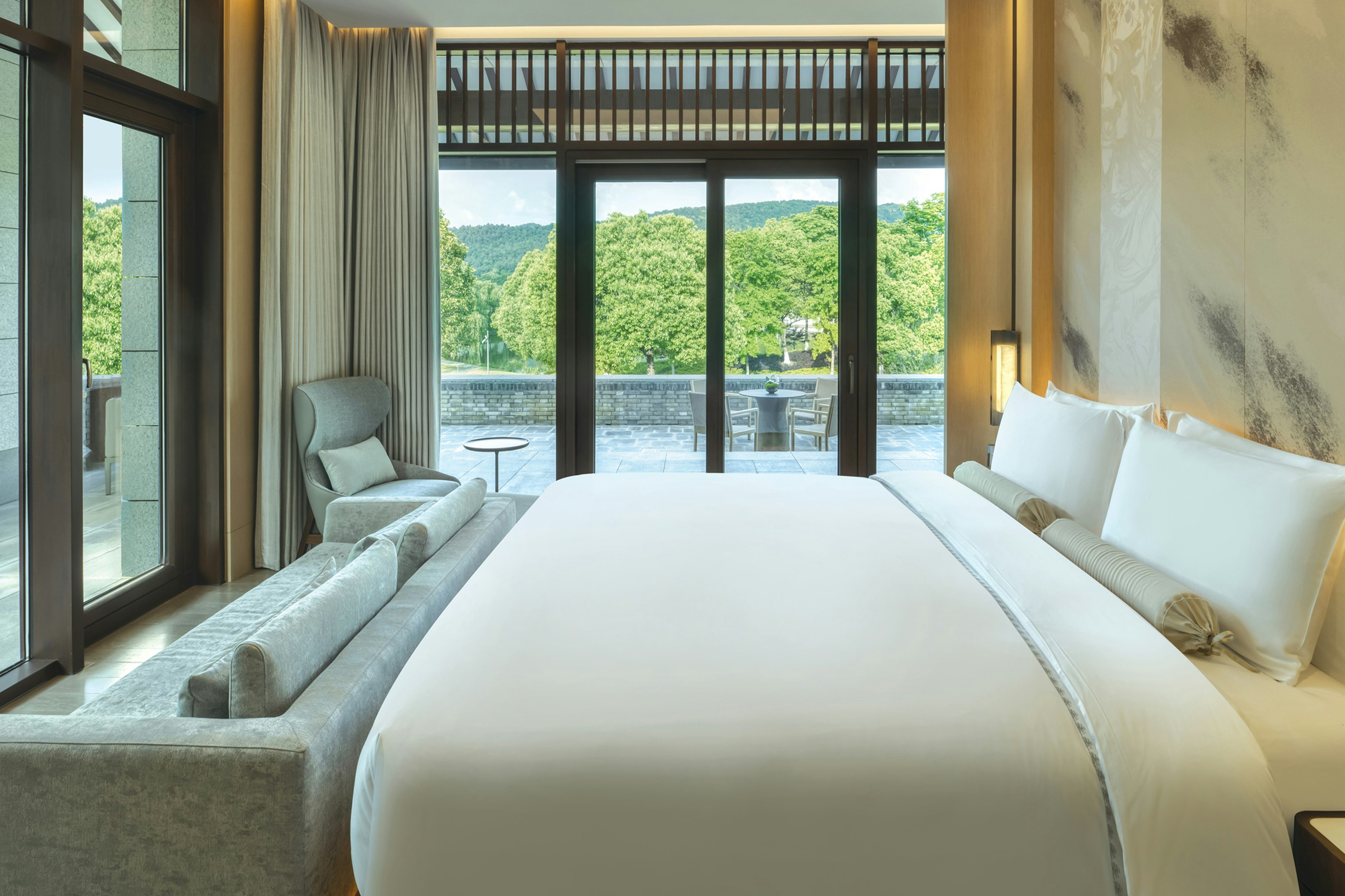 Mountain Stay Two Room Villa - Bedroom