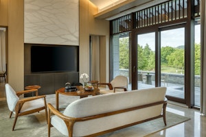 Mountain Stay Two Room Villa - Living Area