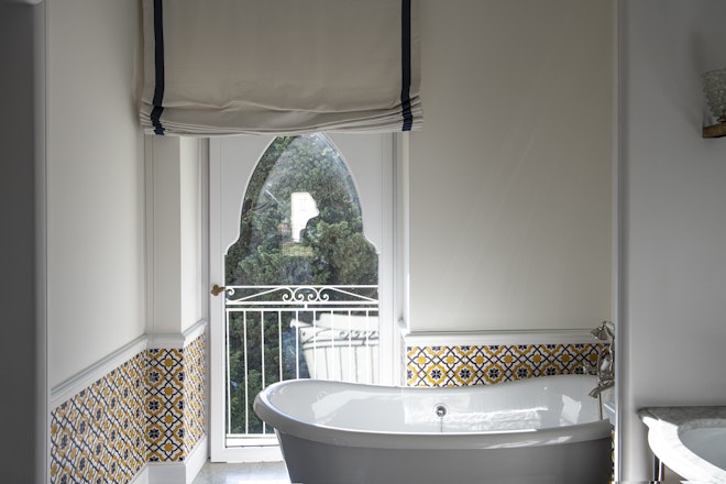 Lighthouse Suite - Bathroom