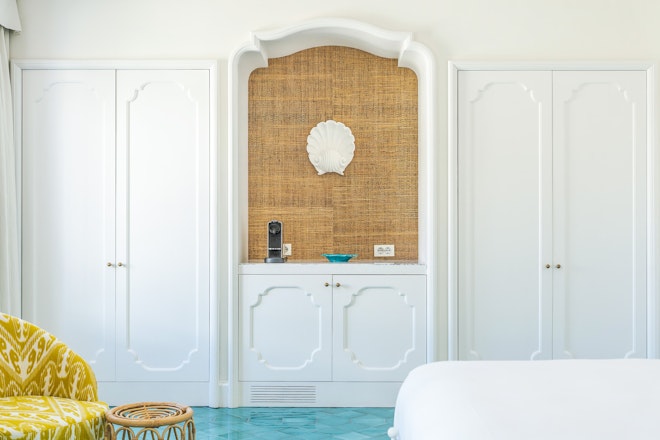 Deluxe Room - Bedroom