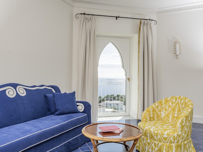 Lighthouse Suite - Living Area