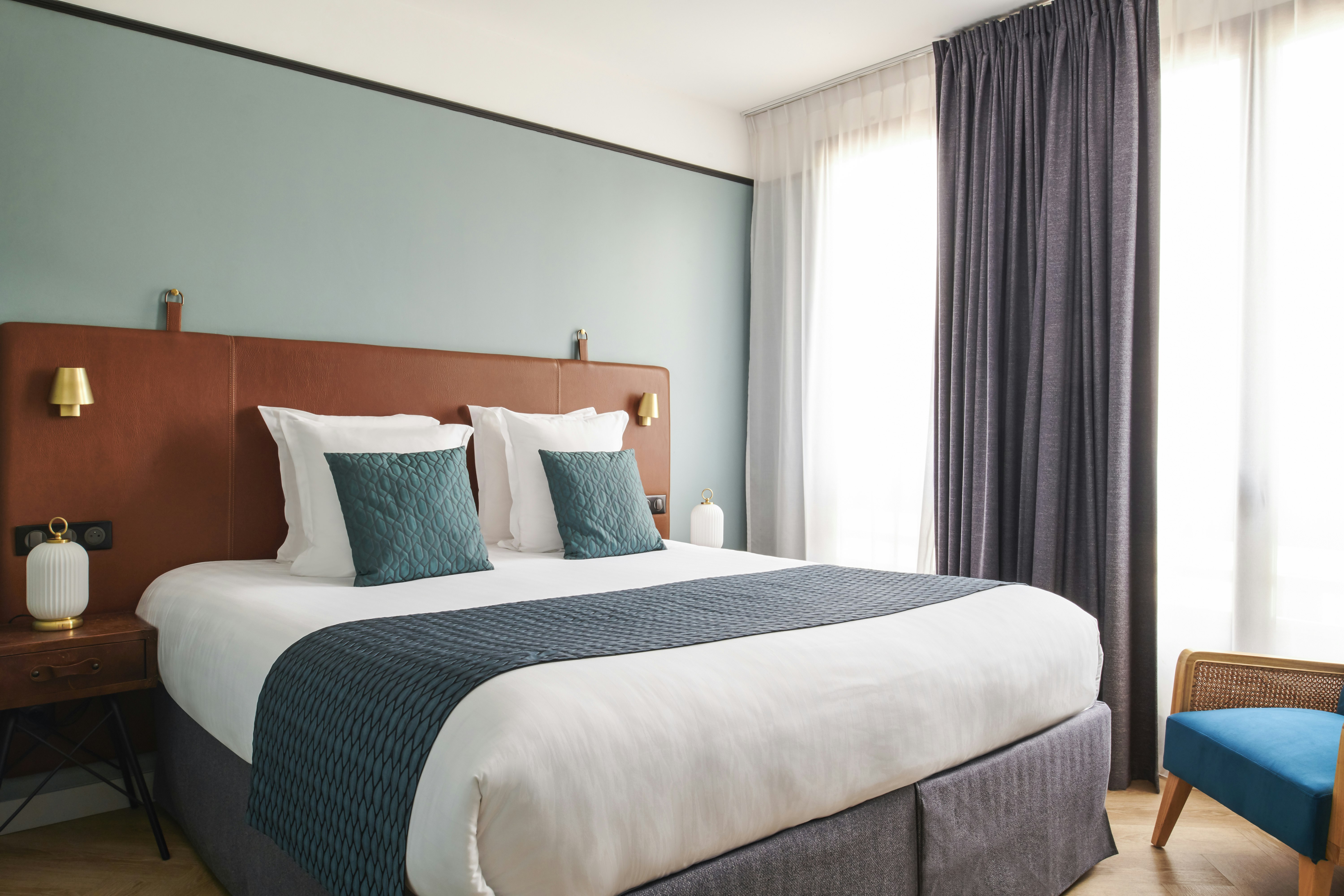 Deluxe Room - Bedroom