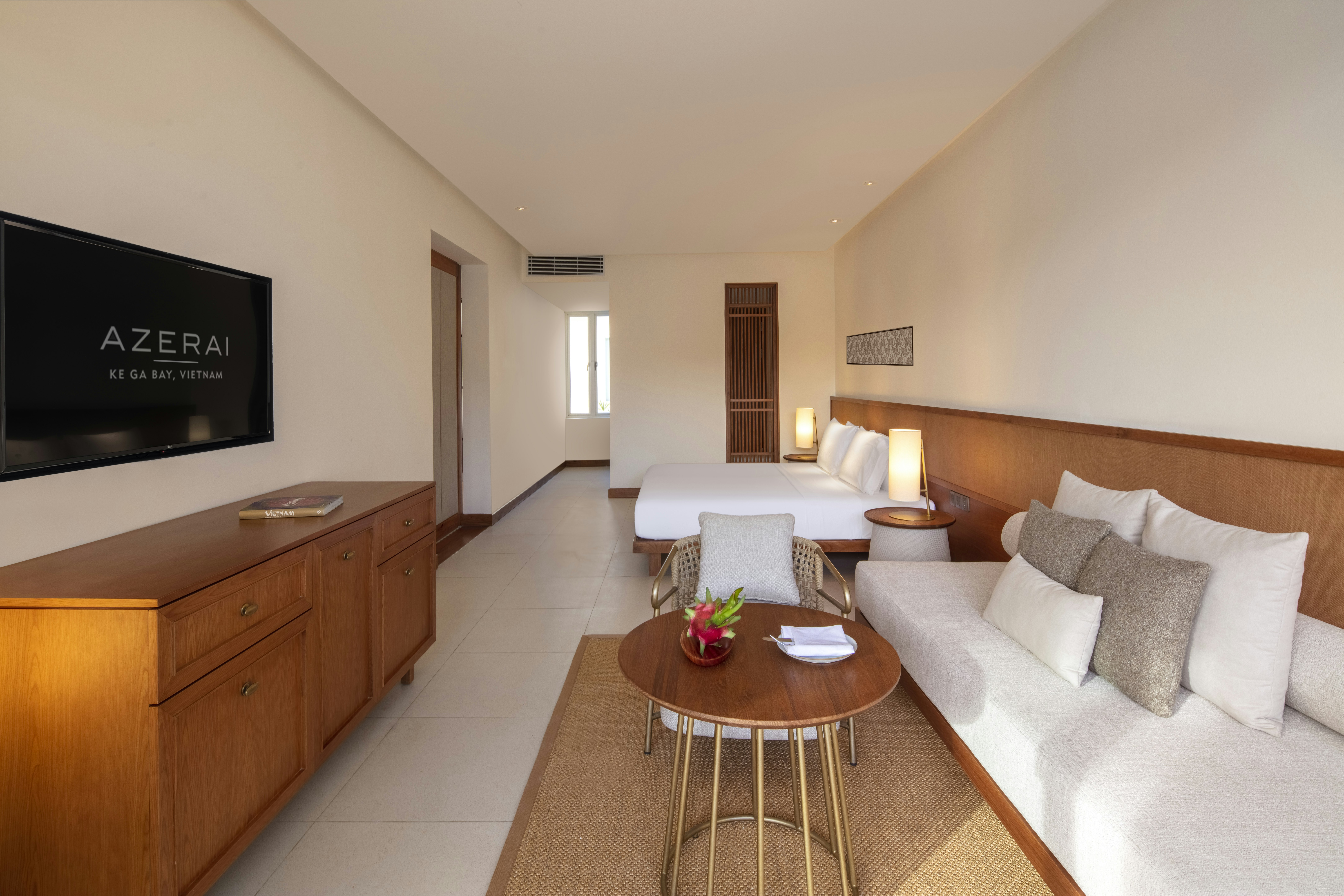 Deluxe Suite - Bedroom & Living Area