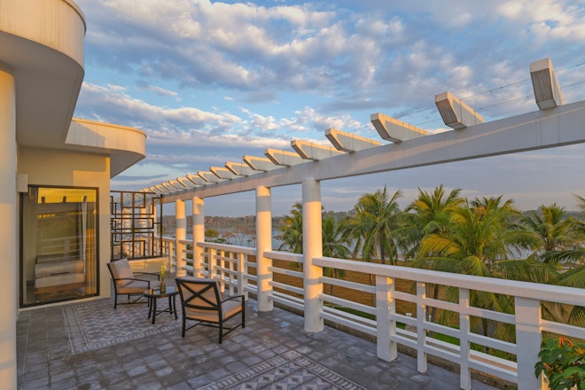 Deluxe River Twin - Terrace