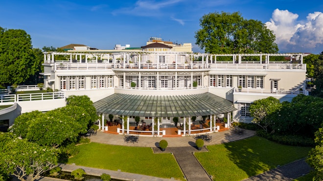 Colonial Mansion