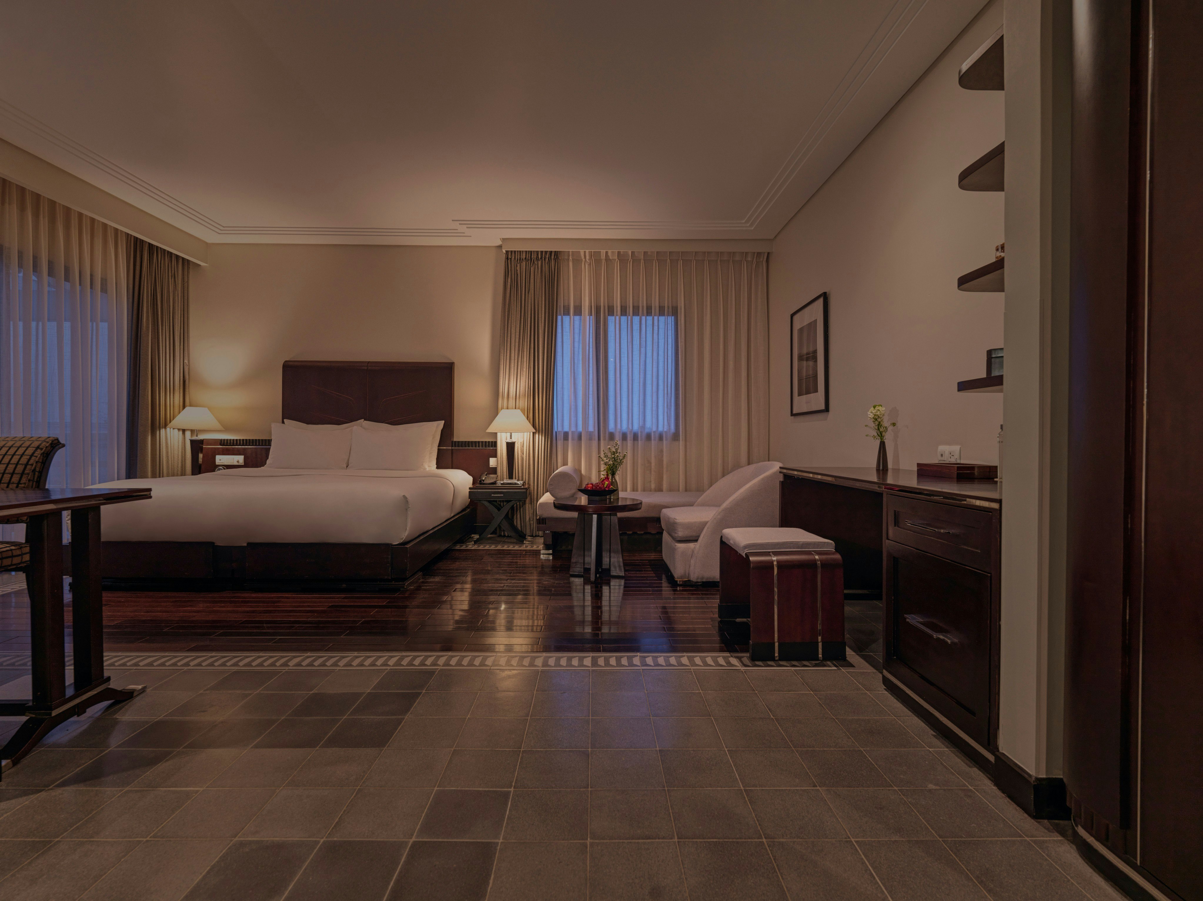 Deluxe Garden King - Bedroom