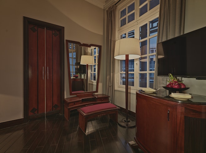 Colonial Suite - Room Details