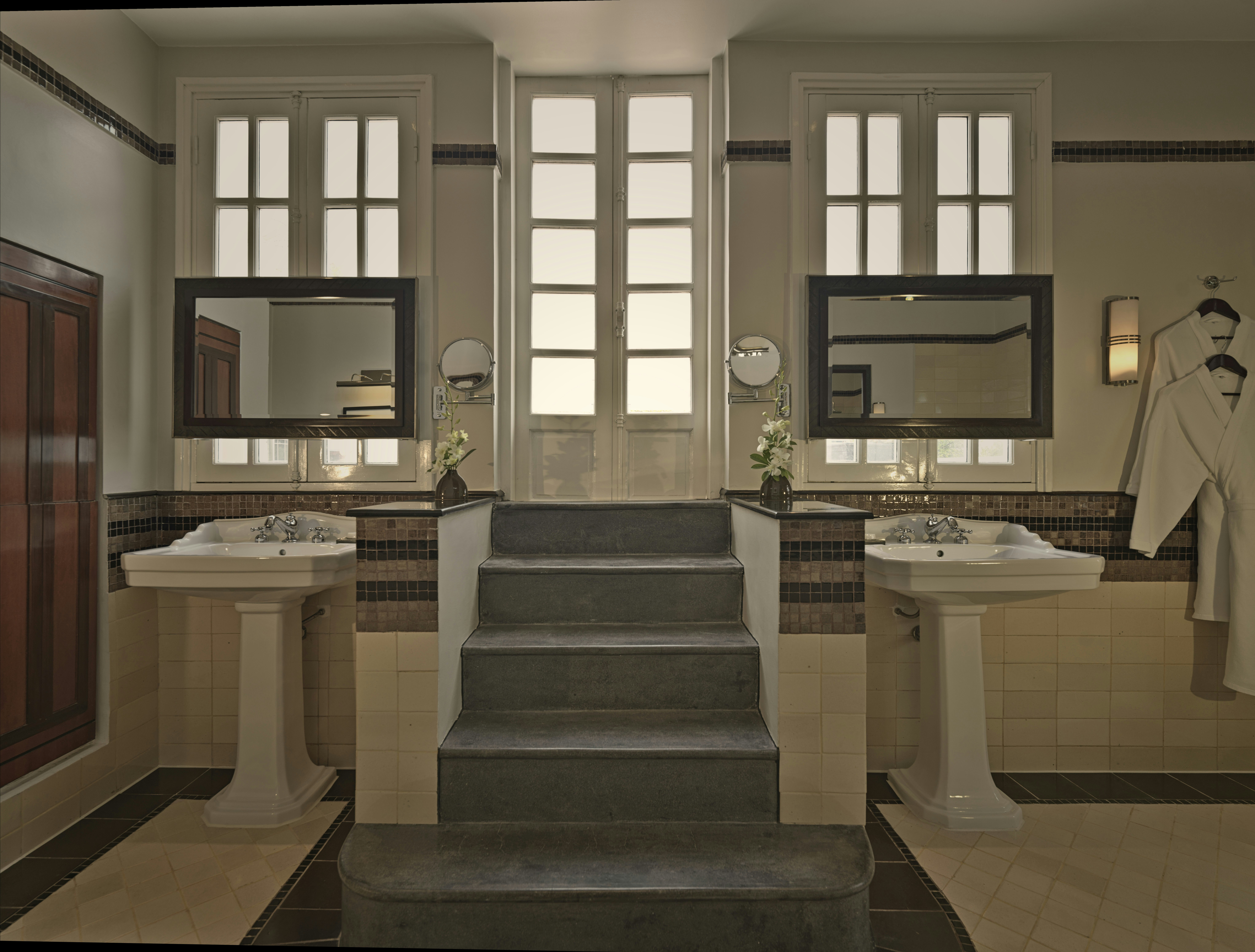Resident Suite - Bathroom