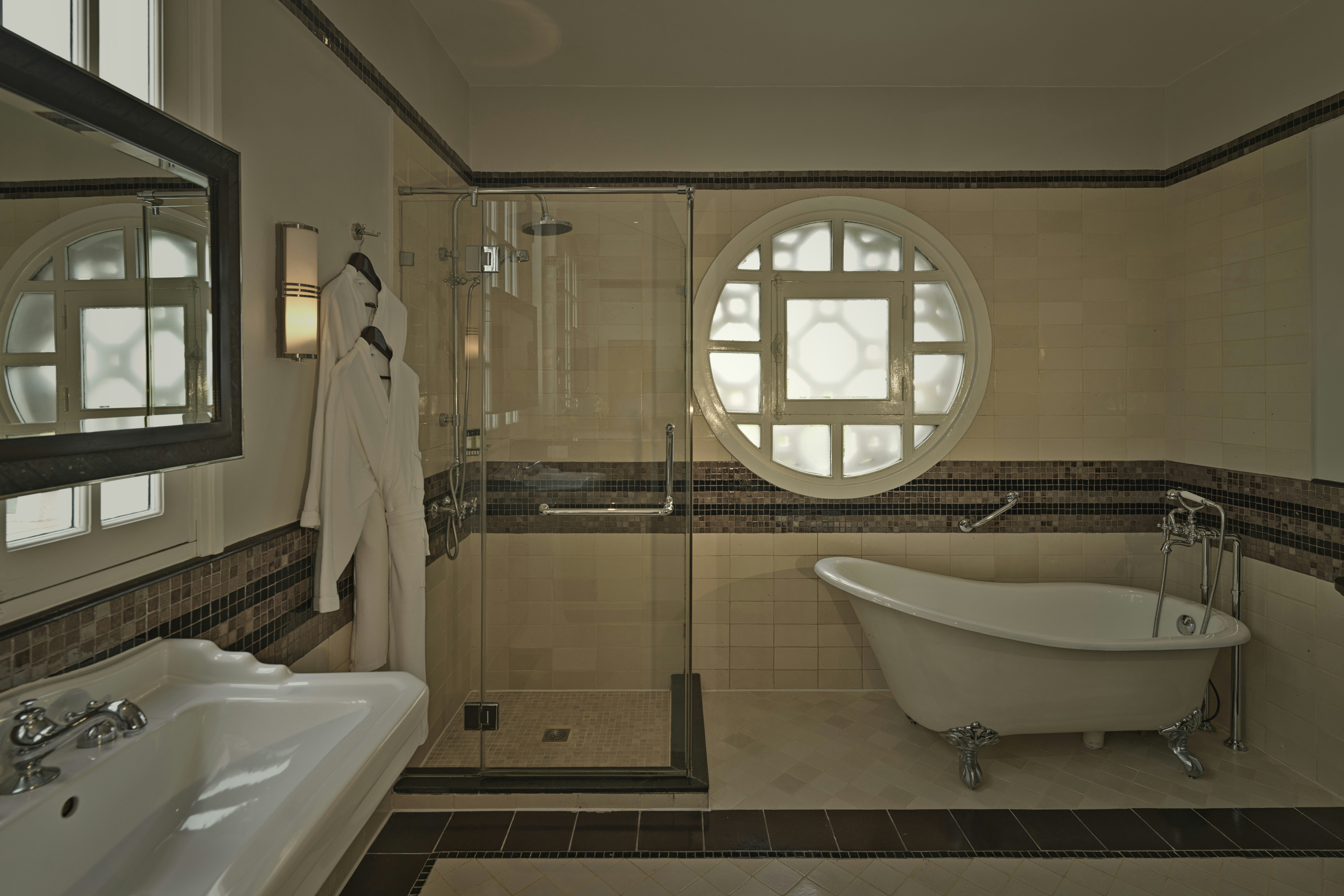 Resident Suite - Bathroom