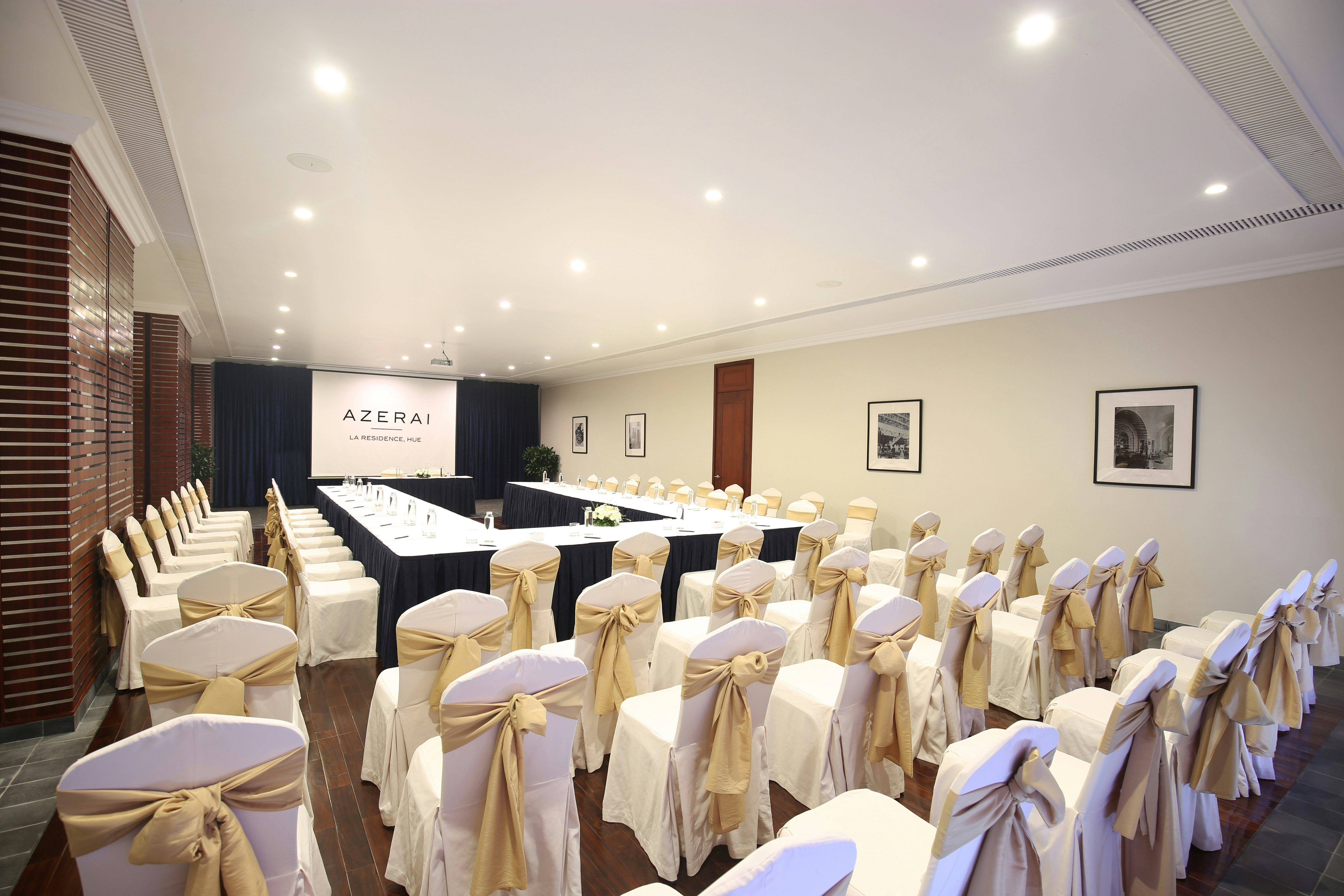 Meeting Room U Shape