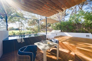 Pool Corner - Pool & Deck