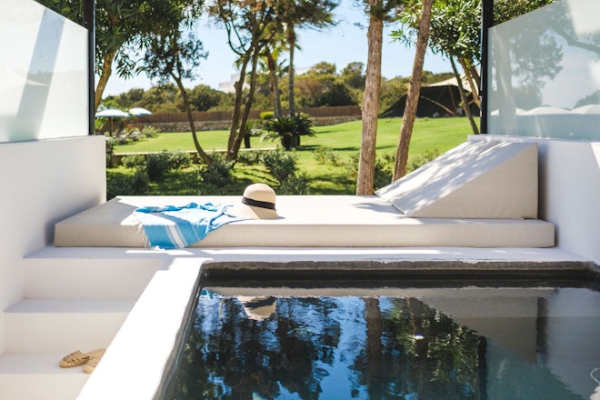 Pool Garden - Pool