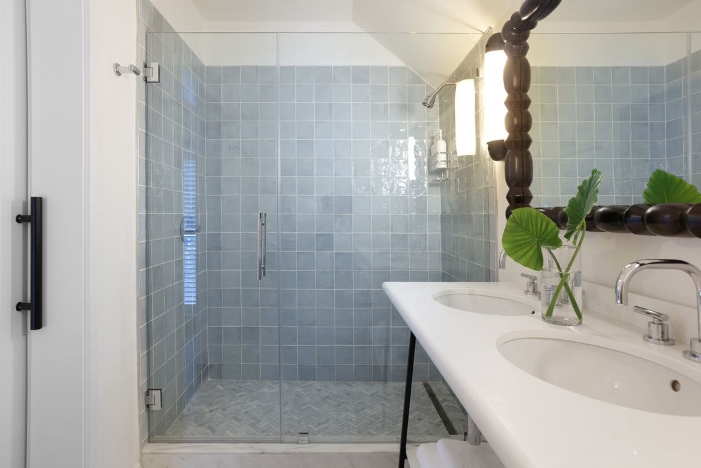 King Suite with Soaking Tub  - Bathroom