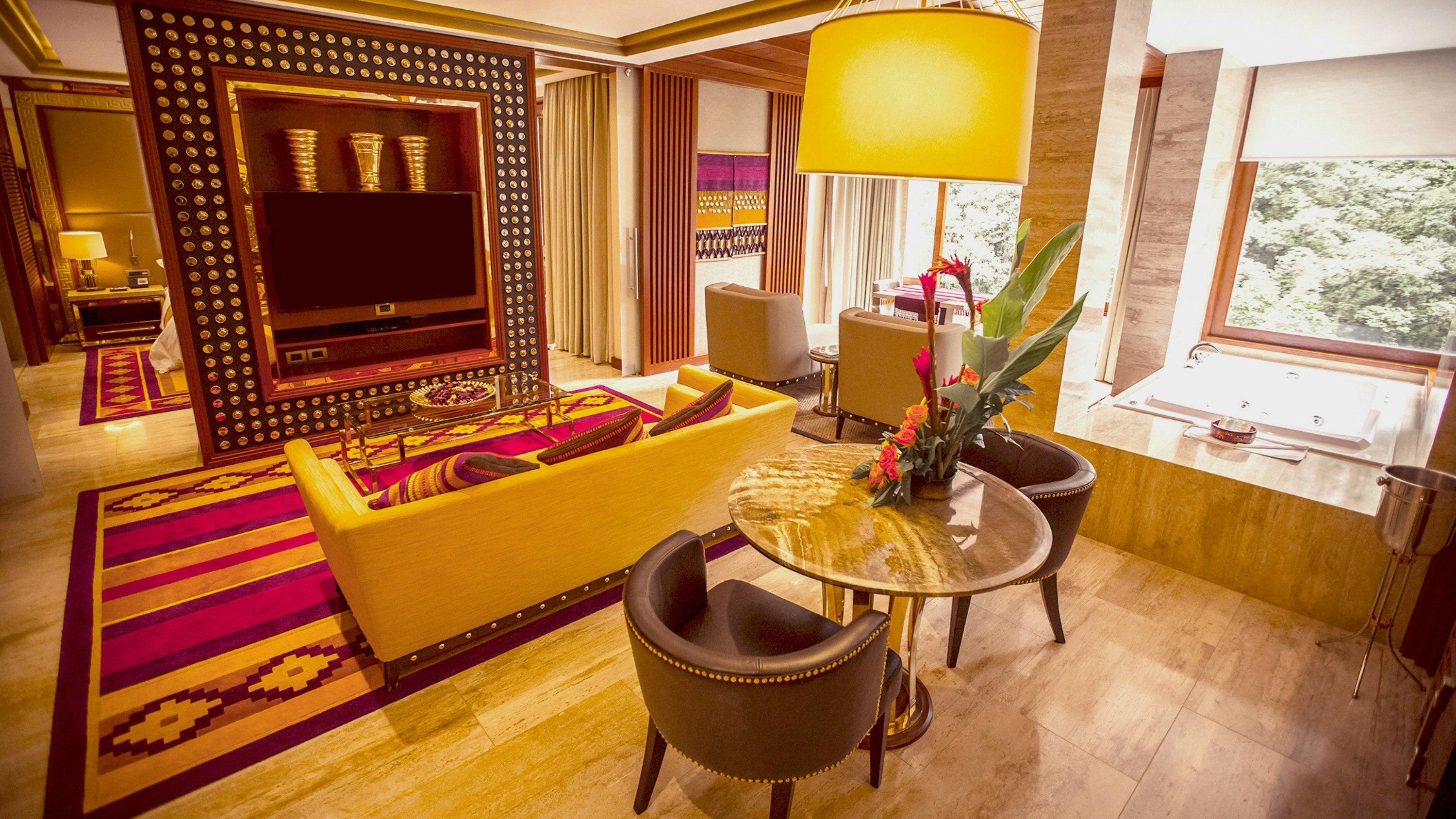 Imperial Suite, 1 King Bed Garden View - Living & Dining Area