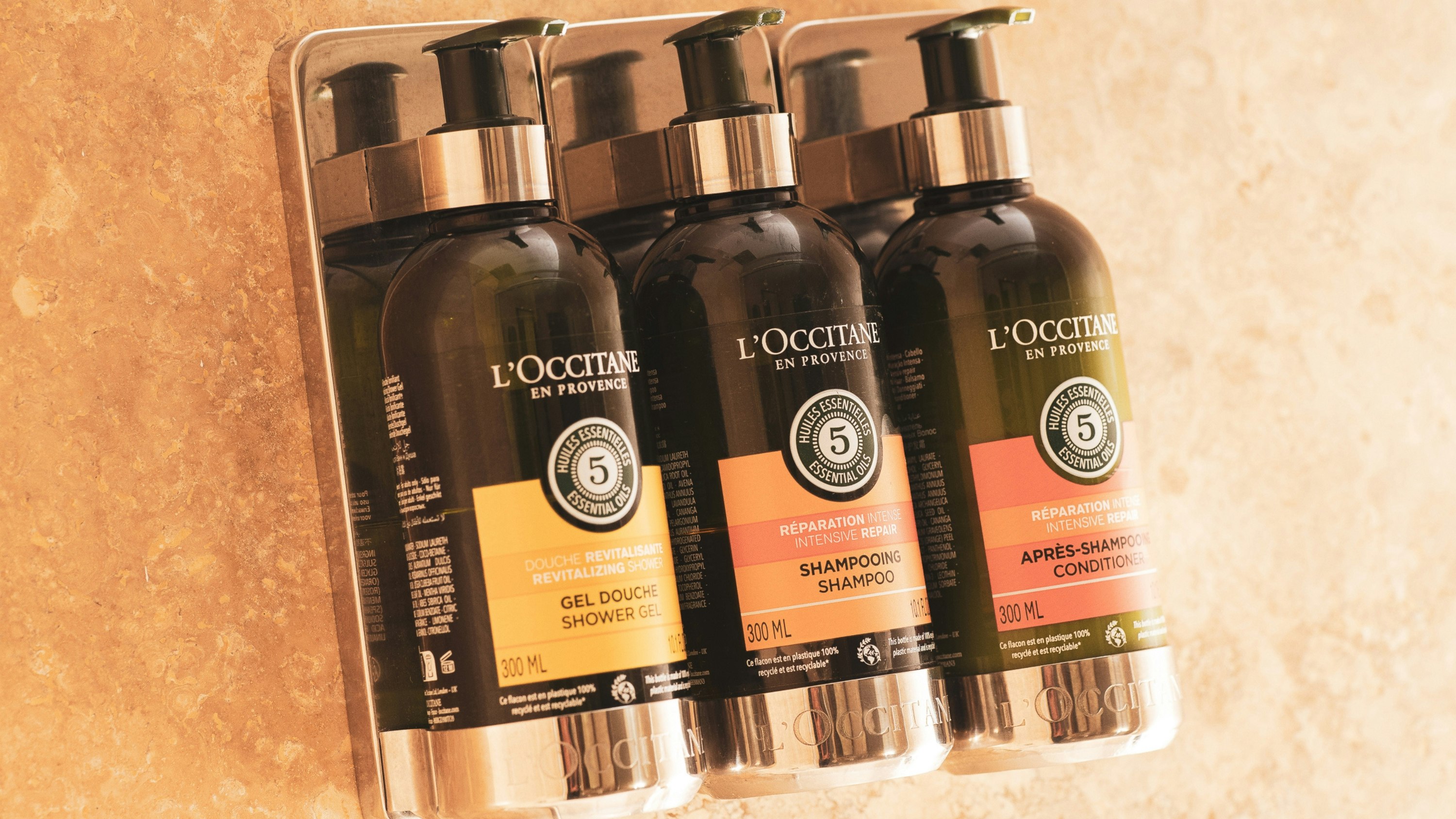 Sumaq Deluxe, 2 Full Beds River View - Amenities