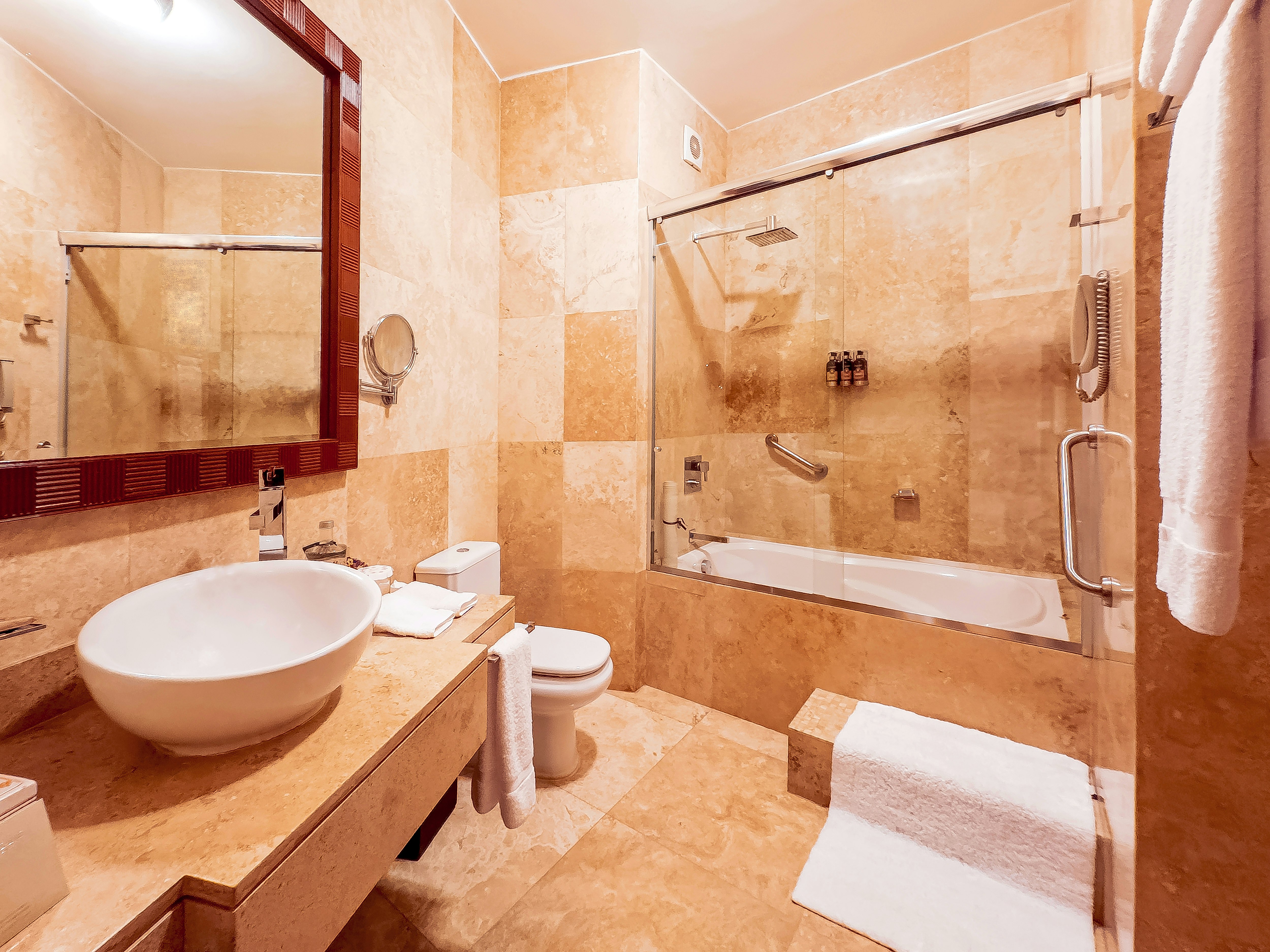 Sumaq Deluxe, 2 Full Beds Garden View - Bathroom