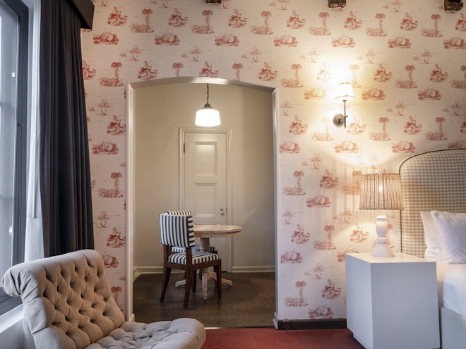 Grand Studio Residence (Queen) - Room Details