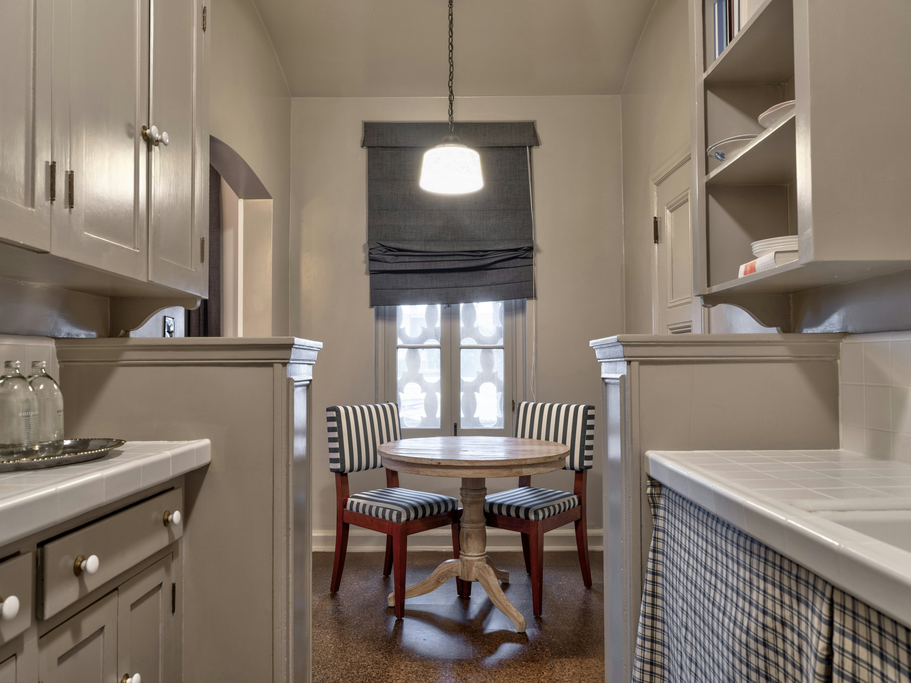 Grand Studio Residence (Queen) - Kitchen