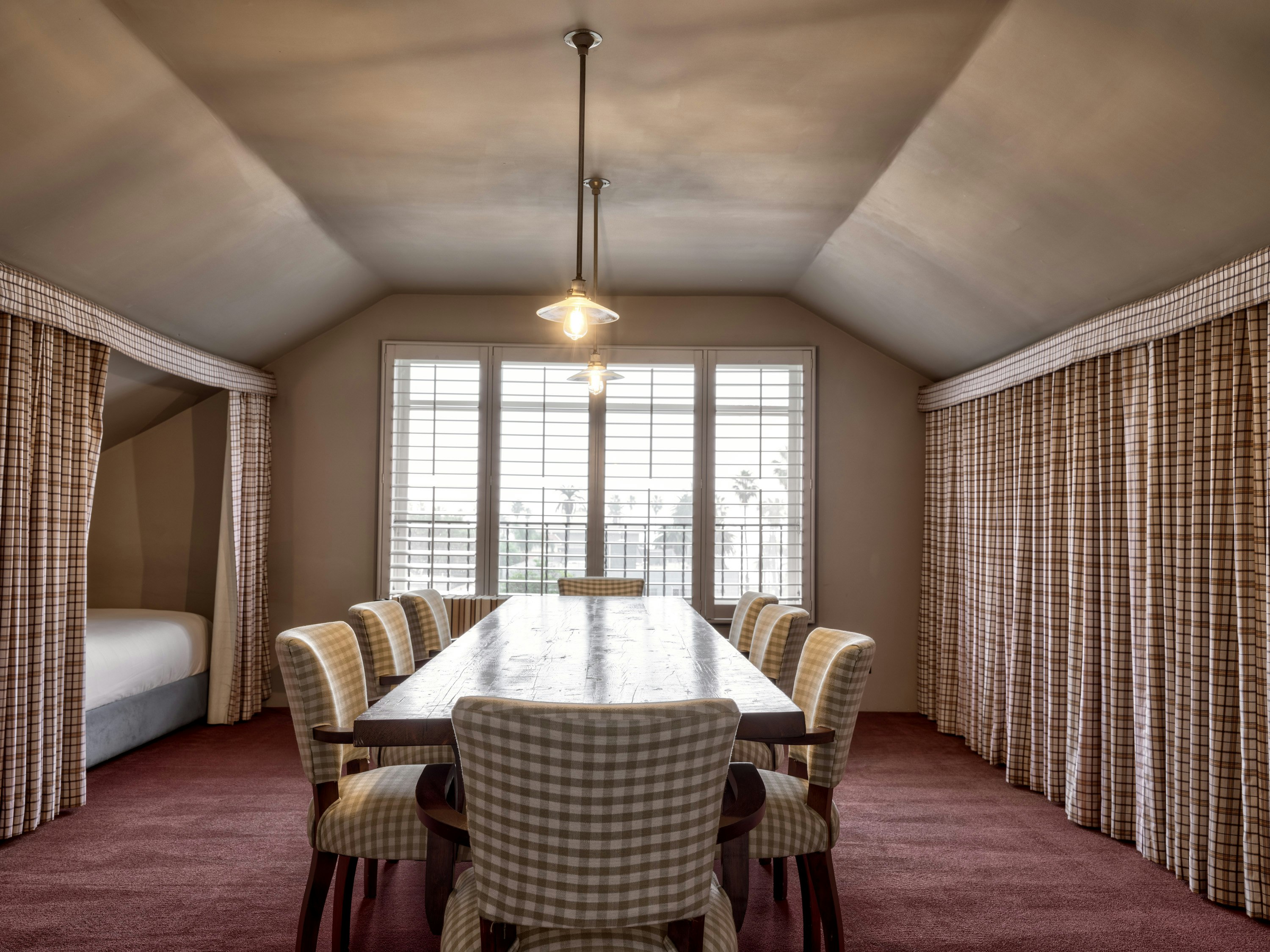 Penthouse Suite - Loft Bedroom