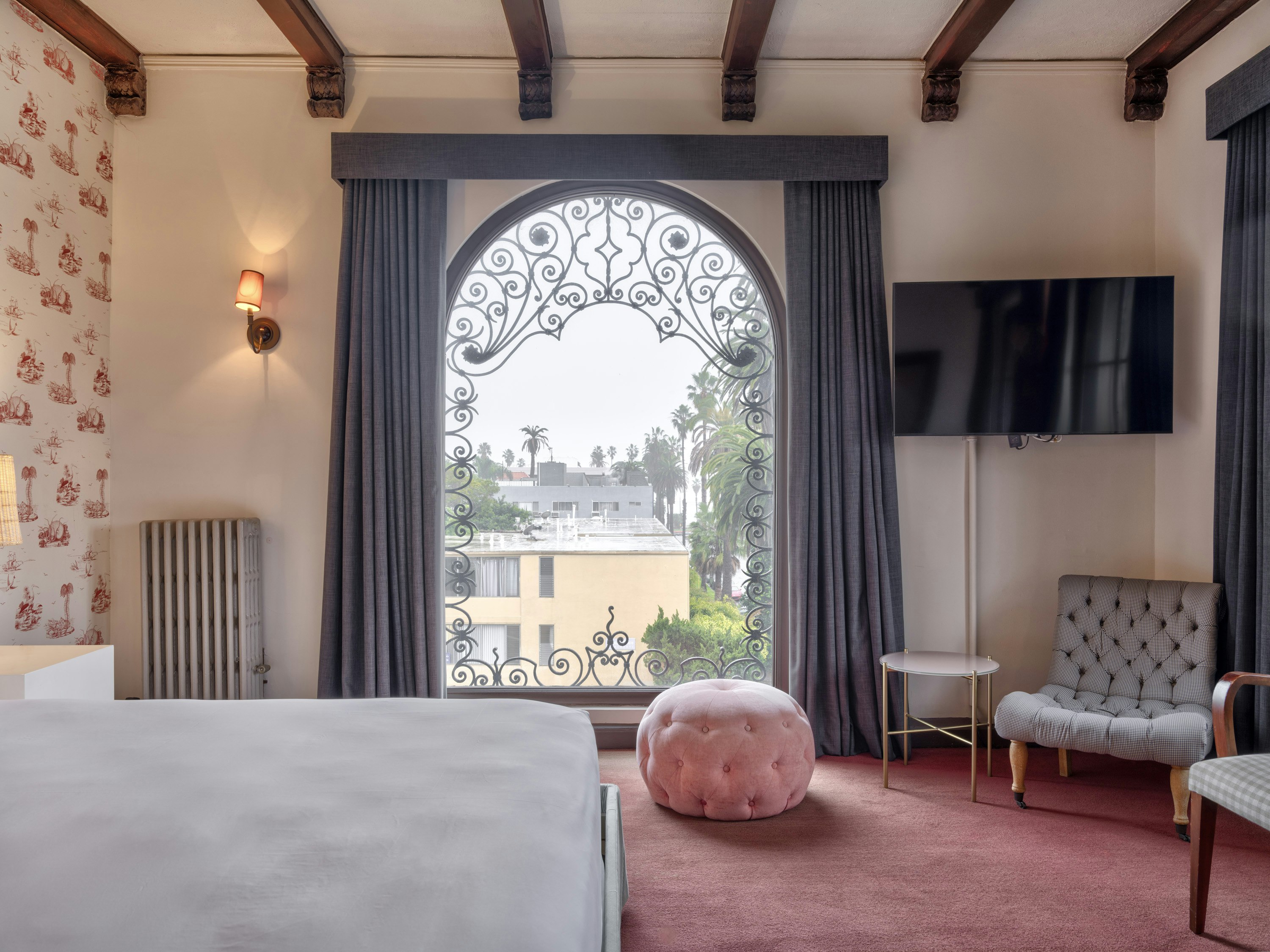 Grand Studio Residence (King) - Bedroom